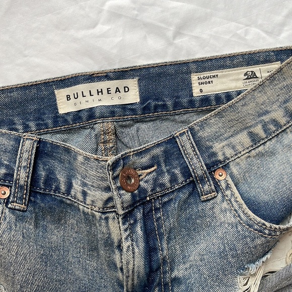 Bullhead Denim Co. Slouchy Short. Size 0. Short Denim Shorts. - Picture 5 of 5